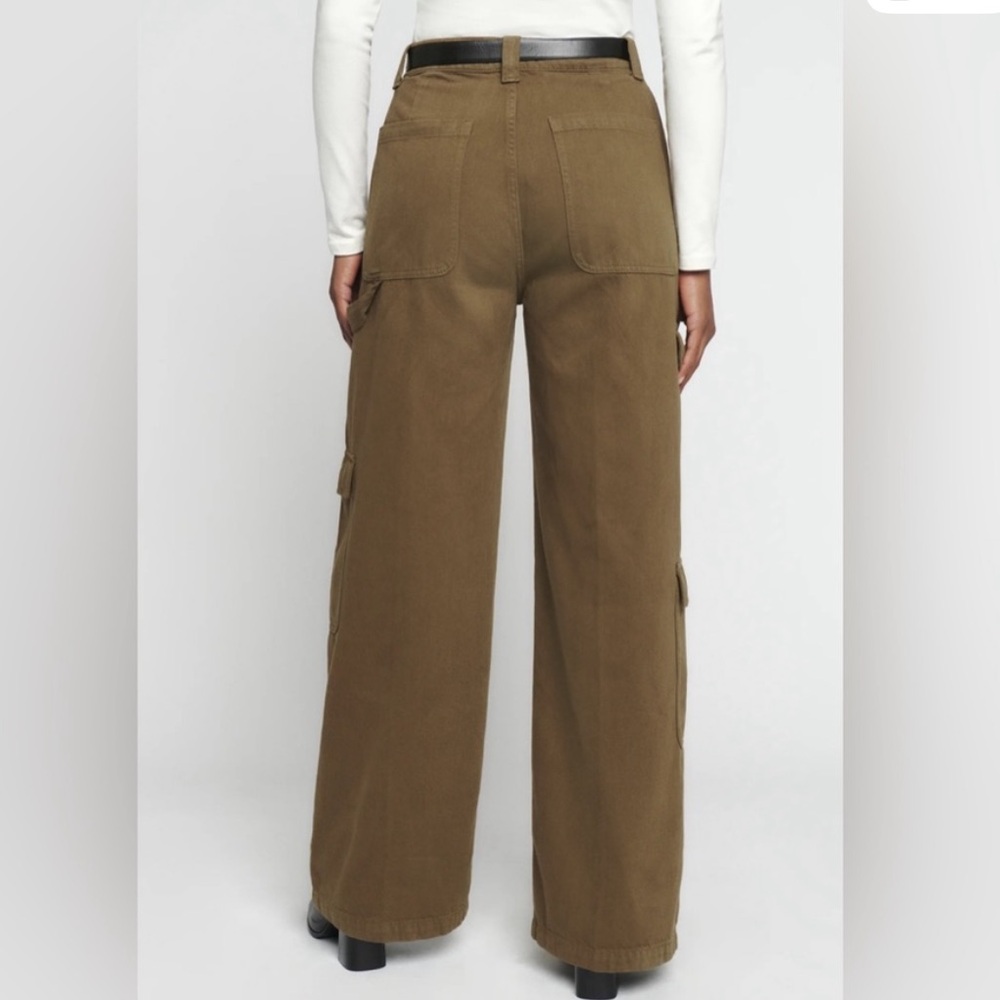 NWOT - REFORMATION ‘Landy’ Wide Leg Cargo Jeans in Dark Olive - Picture 7 of 9